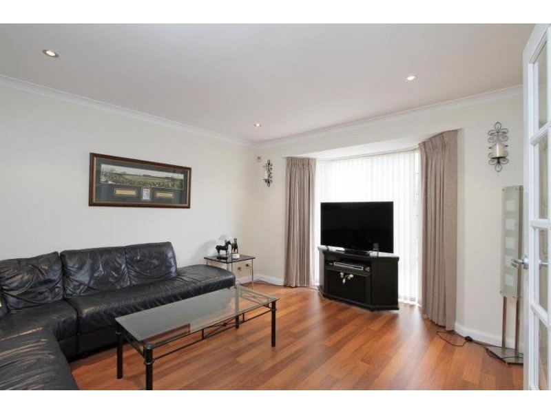 8A Hesford Avenue, Mount Pleasant WA 6153