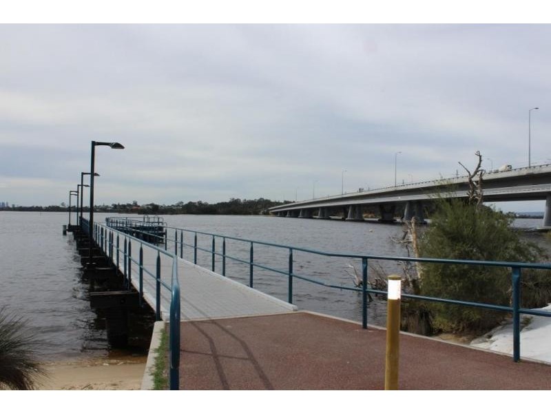 8A Hesford Avenue, Mount Pleasant WA 6153