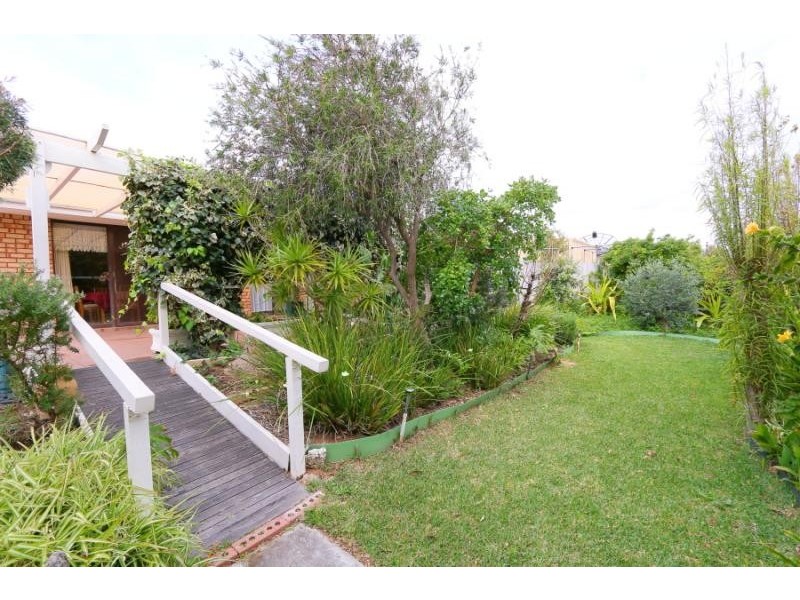 54 Turfan Way, Munster WA 6166