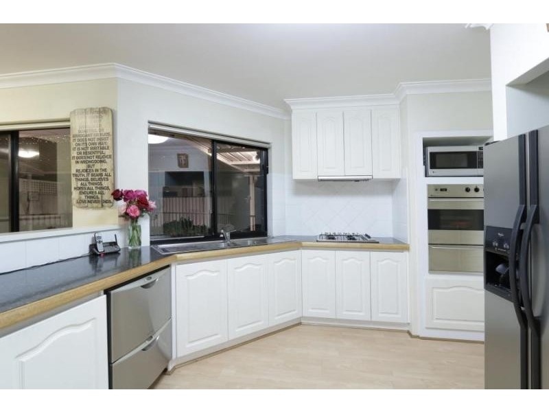 18 Morriett Street, Attadale WA 6156