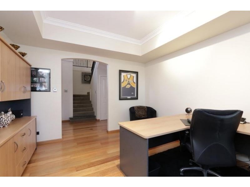 12 Lutey Road, Attadale WA 6156