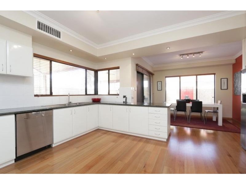 12 Lutey Road, Attadale WA 6156