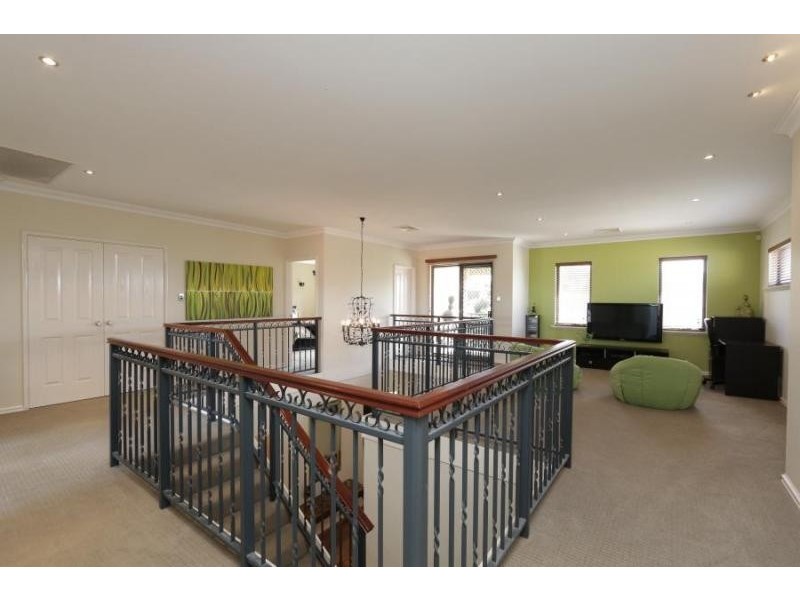 12 Lutey Road, Attadale WA 6156