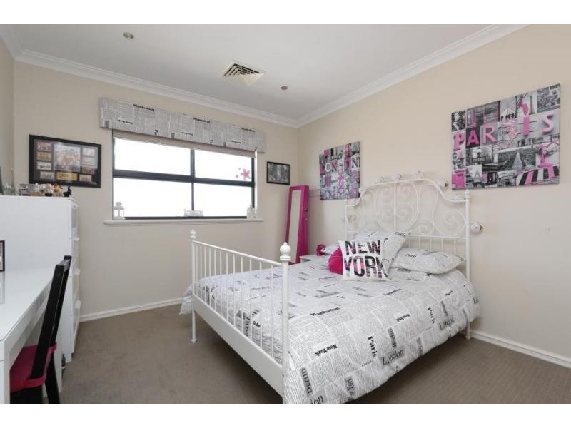 12 Lutey Road, Attadale WA 6156
