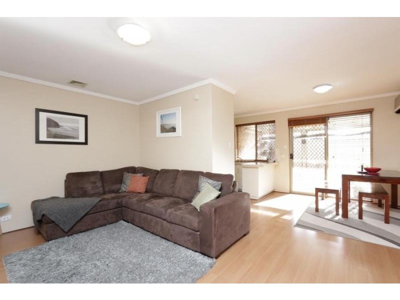 4/159 Stock Road, Attadale WA 6156