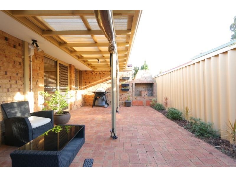 4/159 Stock Road, Attadale WA 6156