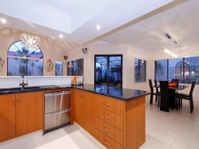 37 Central Ave, Ardross WA 6153