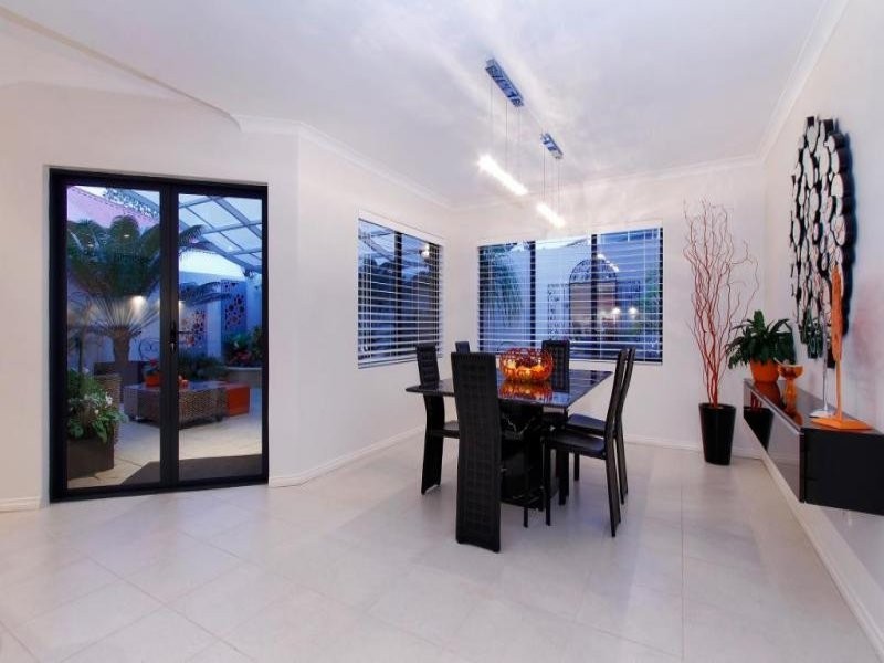 37 Central Ave, Ardross WA 6153