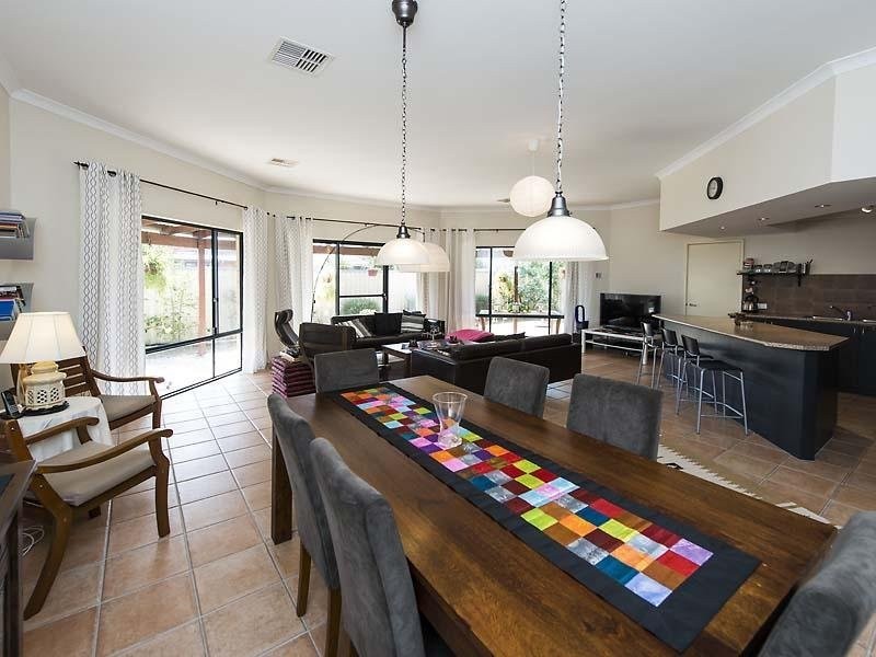 43A Holman Street, Alfred Cove WA 6154