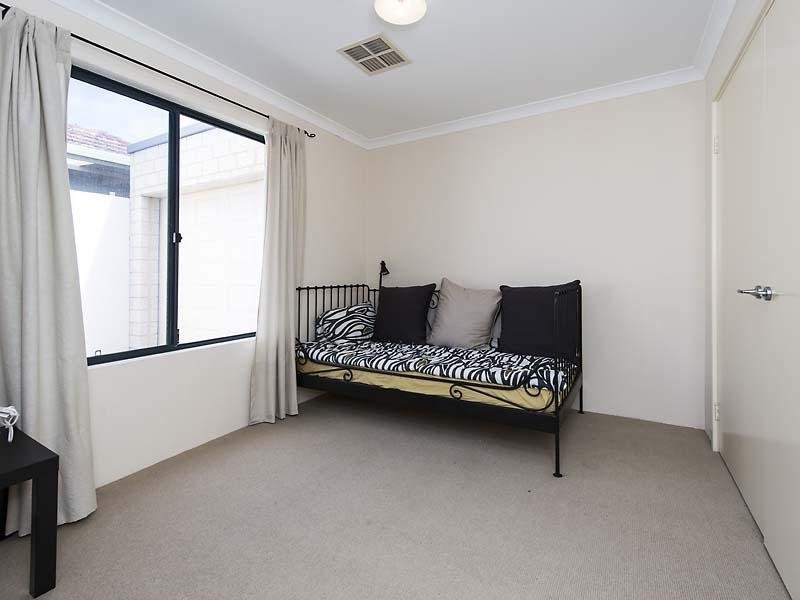 43A Holman Street, Alfred Cove WA 6154