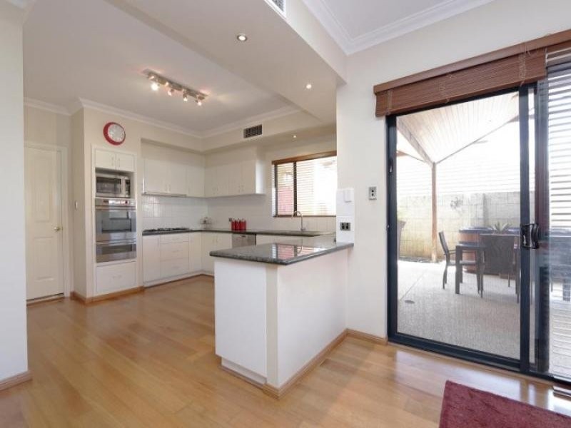 12 Lutey Road, Attadale WA 6156