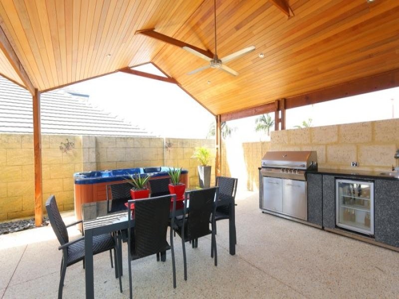12 Lutey Road, Attadale WA 6156