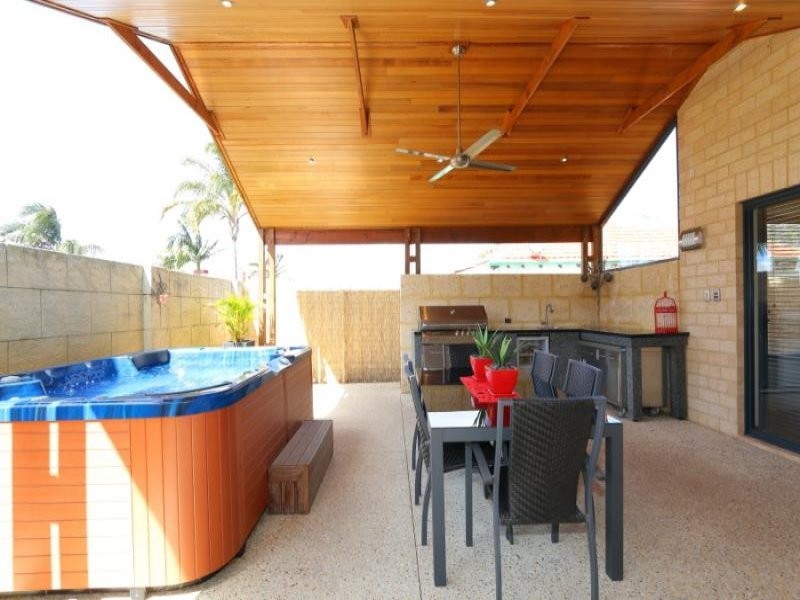 12 Lutey Road, Attadale WA 6156