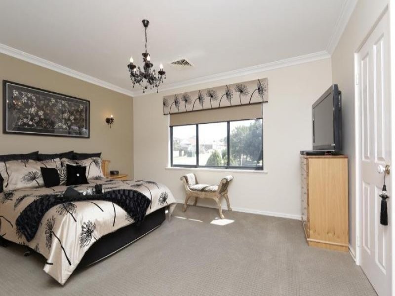 12 Lutey Road, Attadale WA 6156