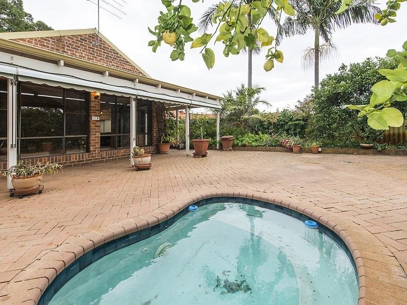 6 McCarter Road, Booragoon WA 6154