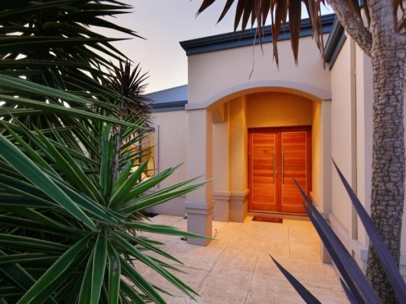 1 Warrego Street, Hammond Park WA 6164