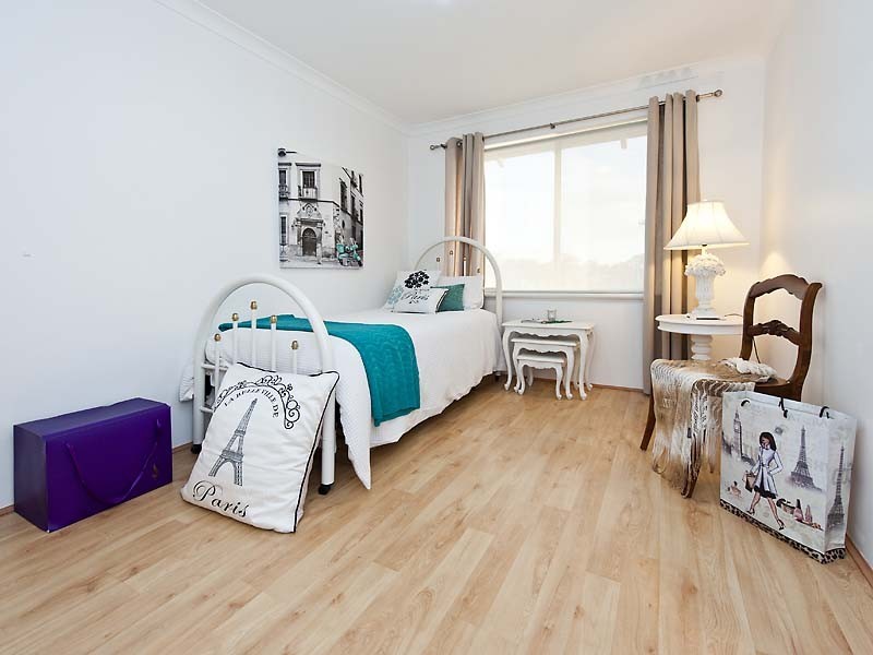 13 Evergreen Court, Leeming WA 6149