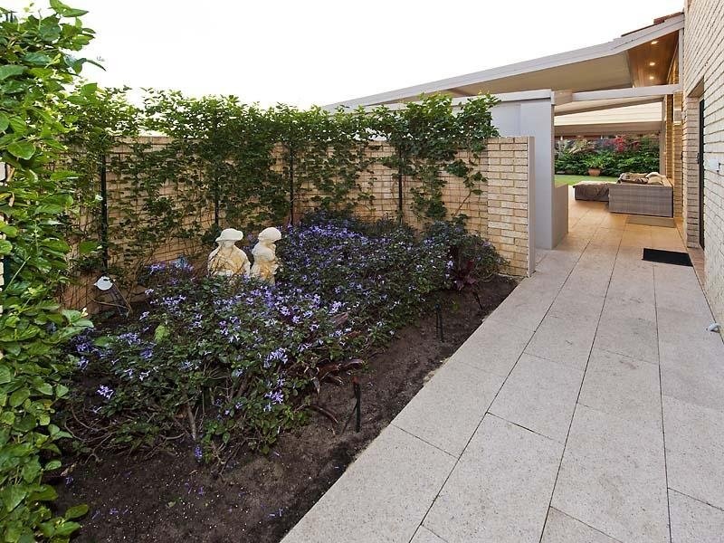 13 Evergreen Court, Leeming WA 6149