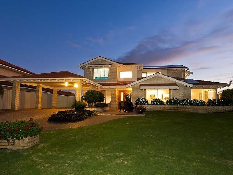 13 Evergreen Court, Leeming WA 6149