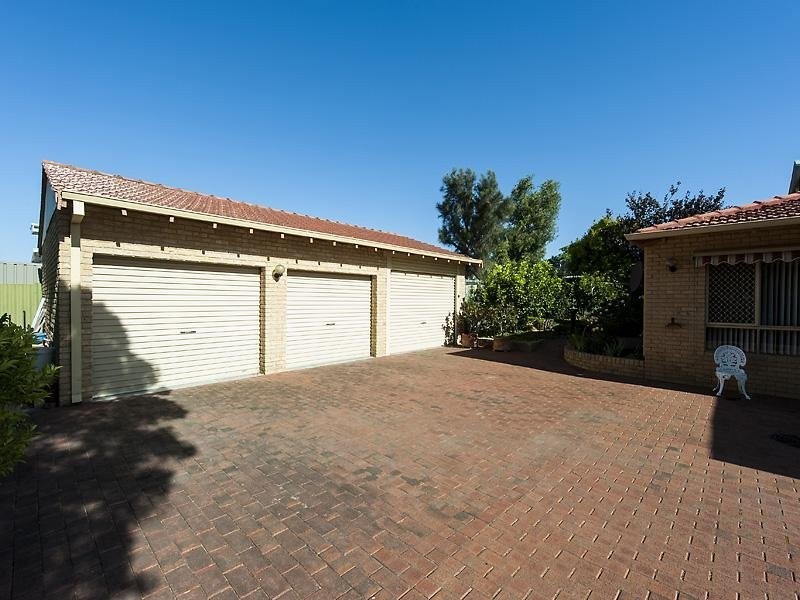 28 Potts St, Melville WA 6156