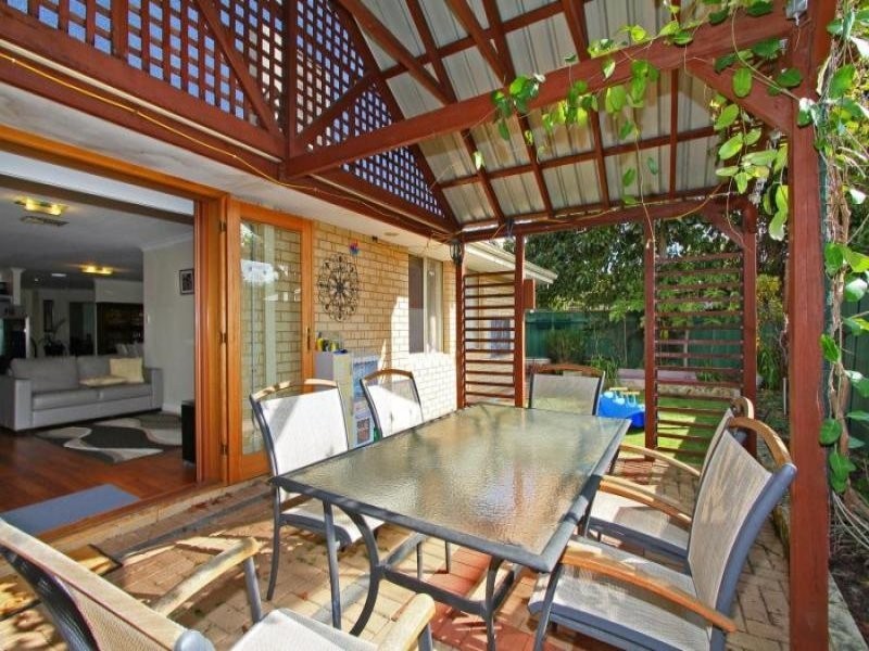 8A Hesford Avenue, Mount Pleasant WA 6153