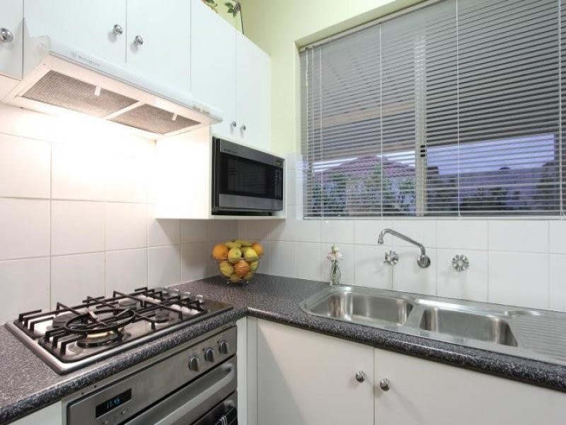 6 Lisa Place, Mount Pleasant WA 6153