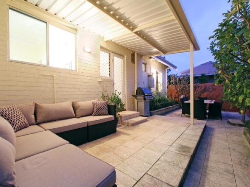 6 Lisa Place, Mount Pleasant WA 6153