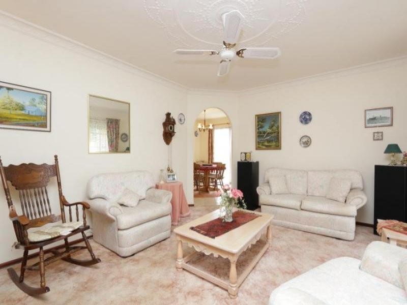 54 Turfan Way, Munster WA 6166