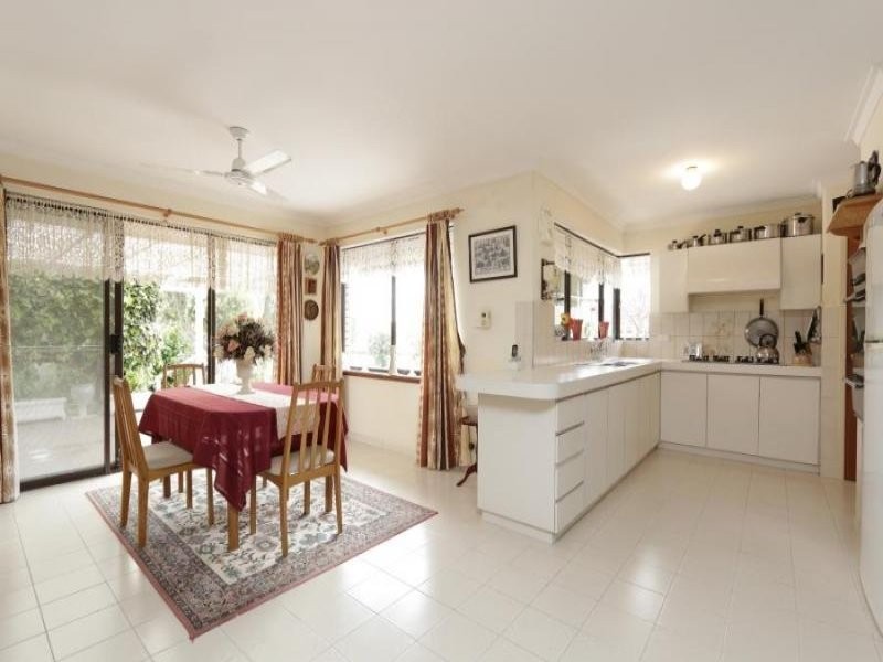 54 Turfan Way, Munster WA 6166