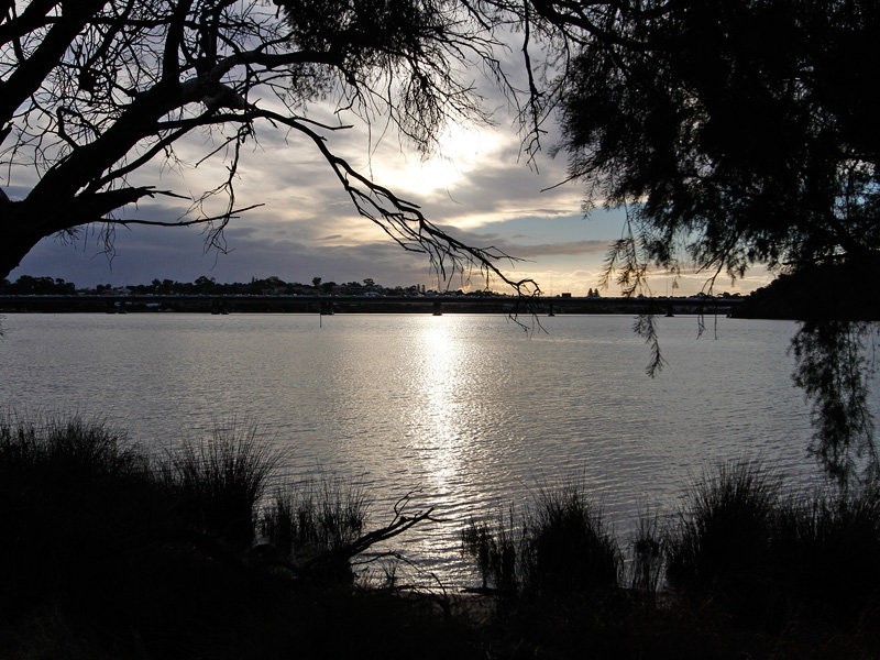 91 Riverton Drive West, Rossmoyne WA 6148