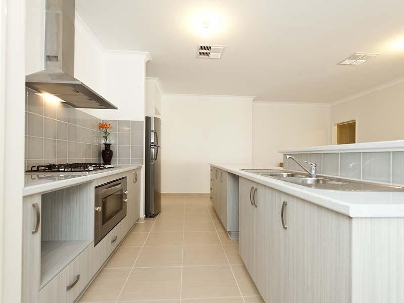 44 Oceanrunner Boulevard, Shoalwater WA 6169