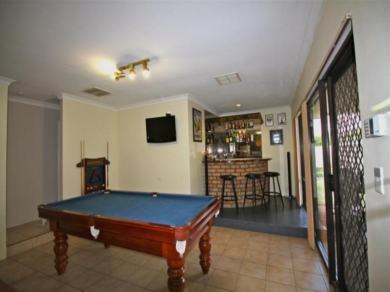 5 Challenger Drive, Thornlie WA 6108