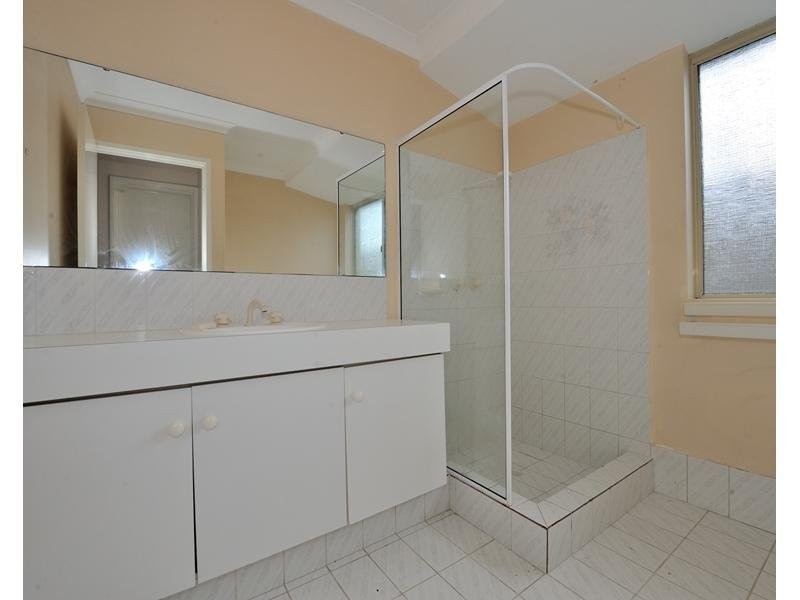 10 Vermilion Glade, Warnbro WA 6169