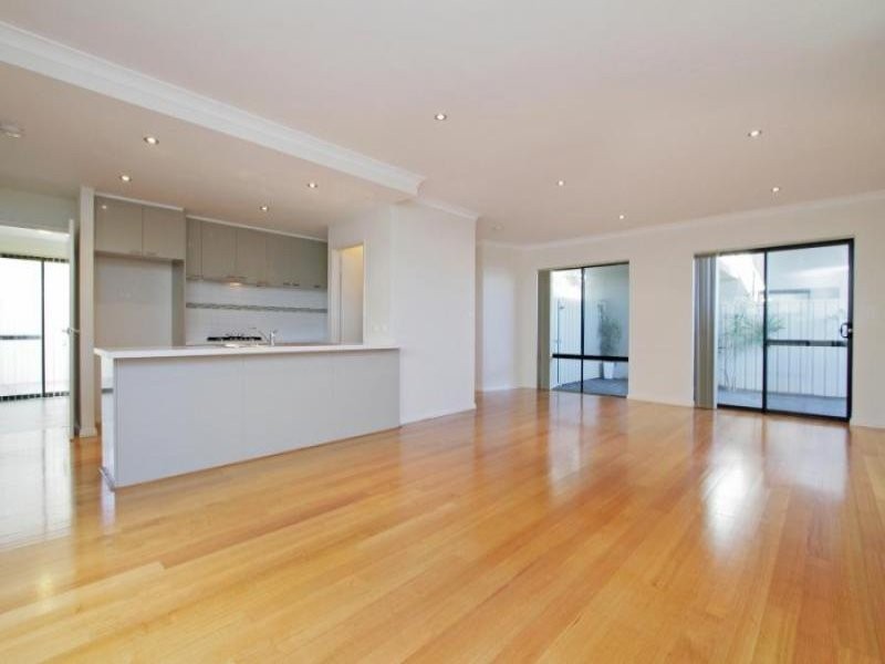 2/56 Spinnaker Heights, Yangebup WA 6164