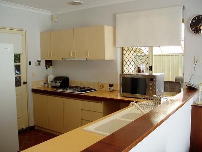 6B Brooksby Street, Melville WA 6156