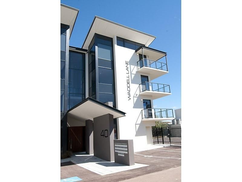 4/40 Waddell Road, Bicton WA 6157