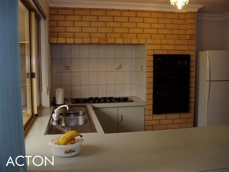 2/89 Waddell Road, Bicton WA 6157