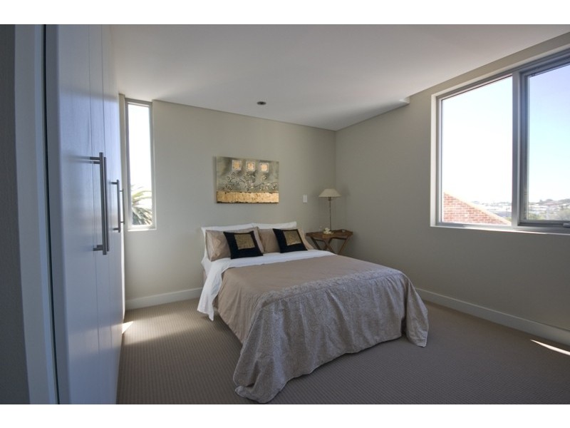 7/3 Rockingham, South Fremantle WA 6162
