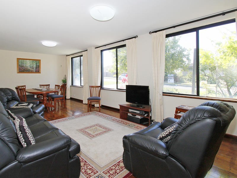 22 Perkins Road, Melville WA 6156