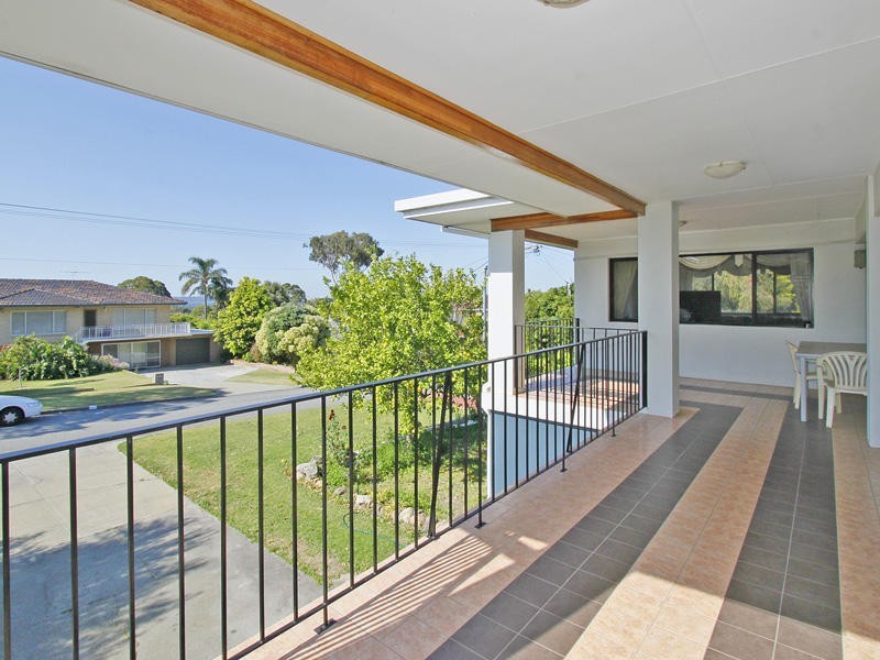 22 Perkins Road, Melville WA 6156