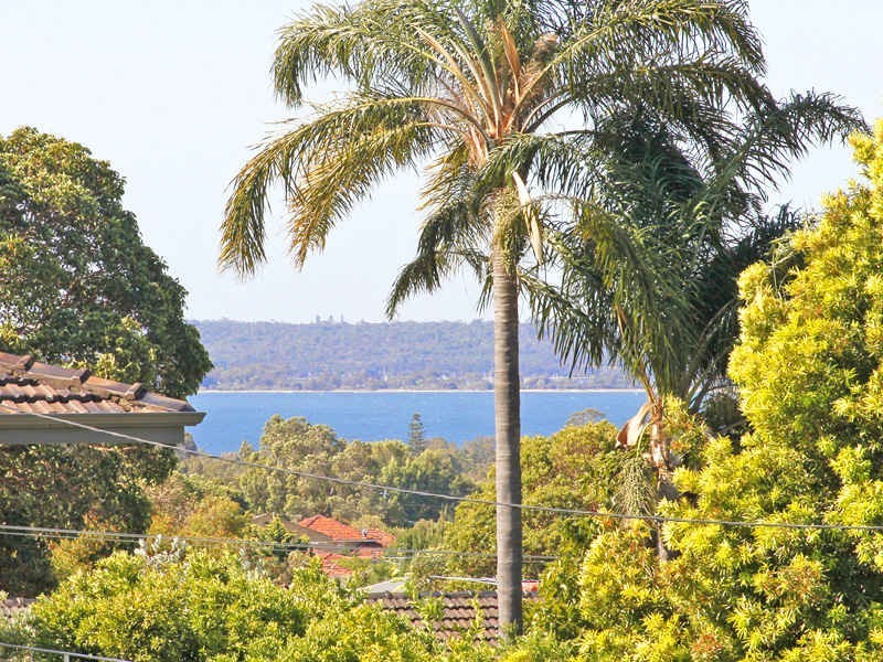 22 Perkins Road, Melville WA 6156