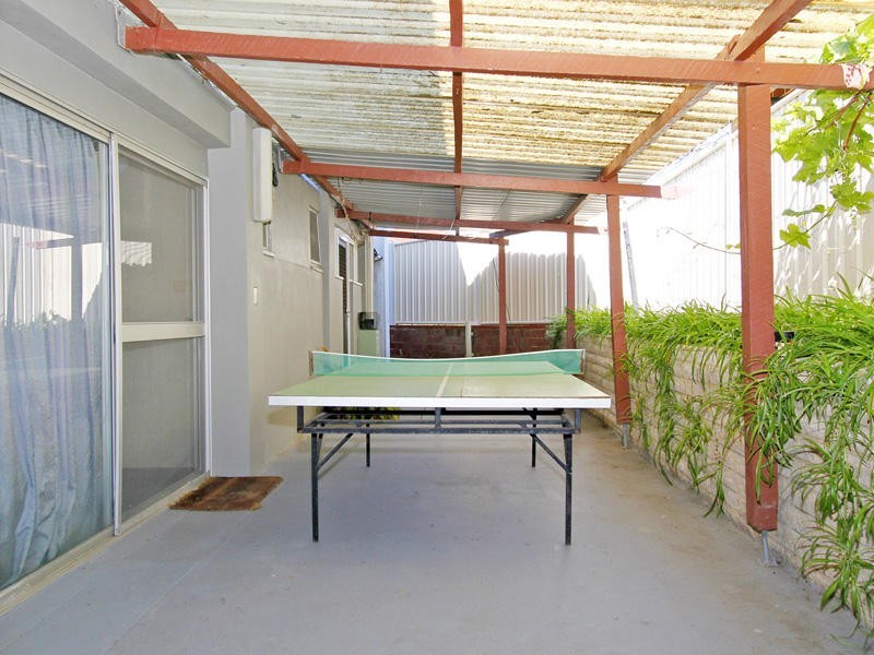 22 Perkins Road, Melville WA 6156