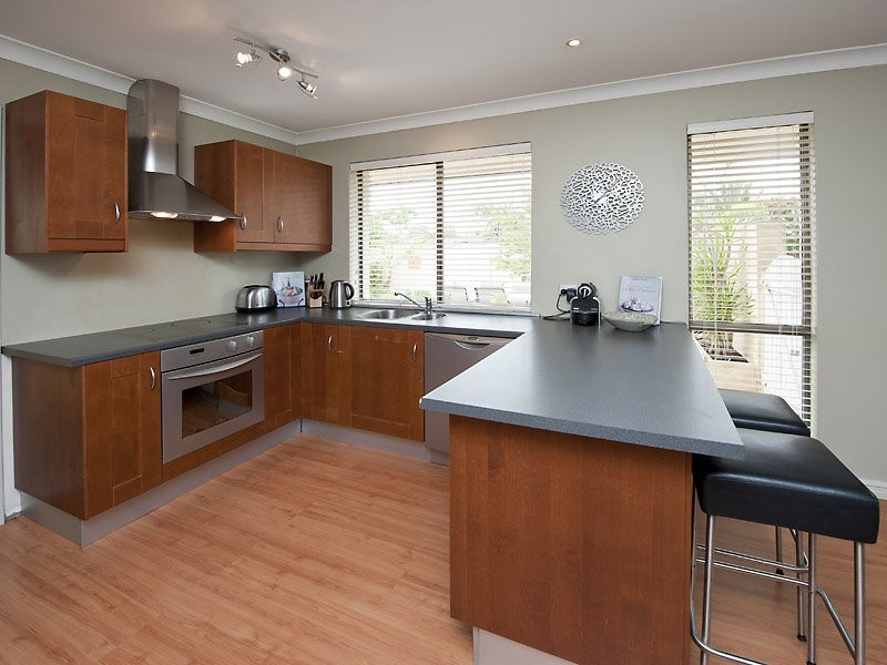 8/287 Preston Point Road, Bicton WA 6157