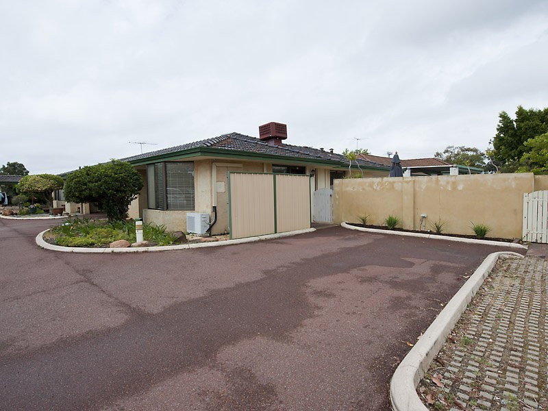 8/287 Preston Point Road, Bicton WA 6157
