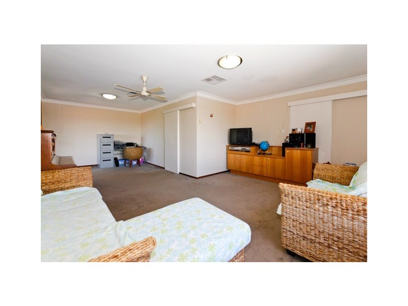 41 Hope Street, White Gum Valley WA 6162