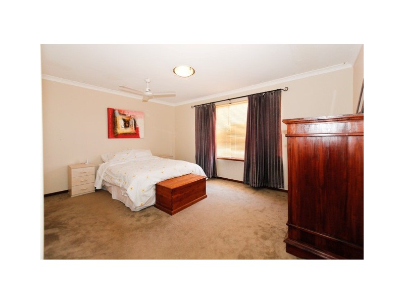 41 Hope Street, White Gum Valley WA 6162