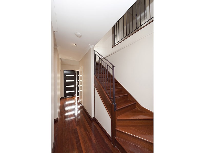 1/447 Canning Highway, Melville WA 6156