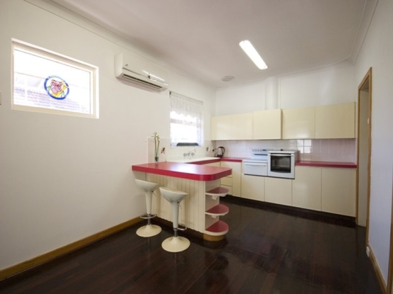 14 Joiner Street, Melville WA 6156