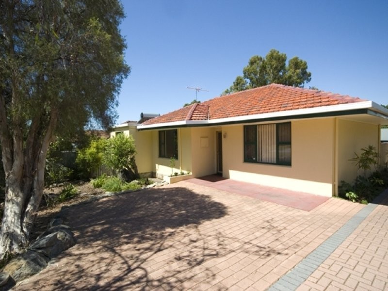 14 Joiner Street, Melville WA 6156