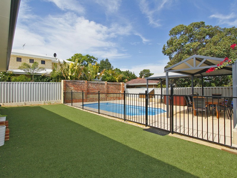56 Davy Street, Booragoon WA 6154